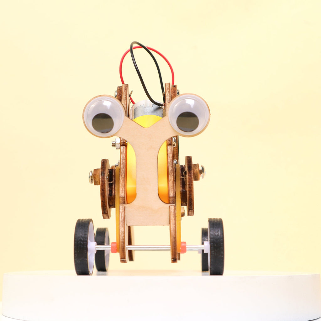 Crawling Bug Robot STEM Kit by Kitsville, image 4 of 7