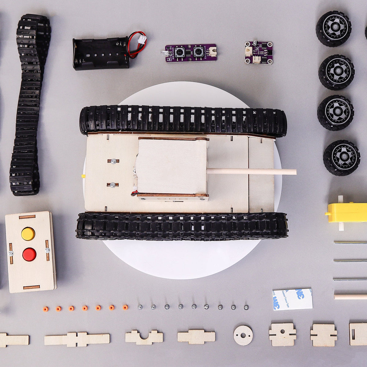 Remote-Controlled Tank DIY STEM Kit by Kitsville, image 5 of 8