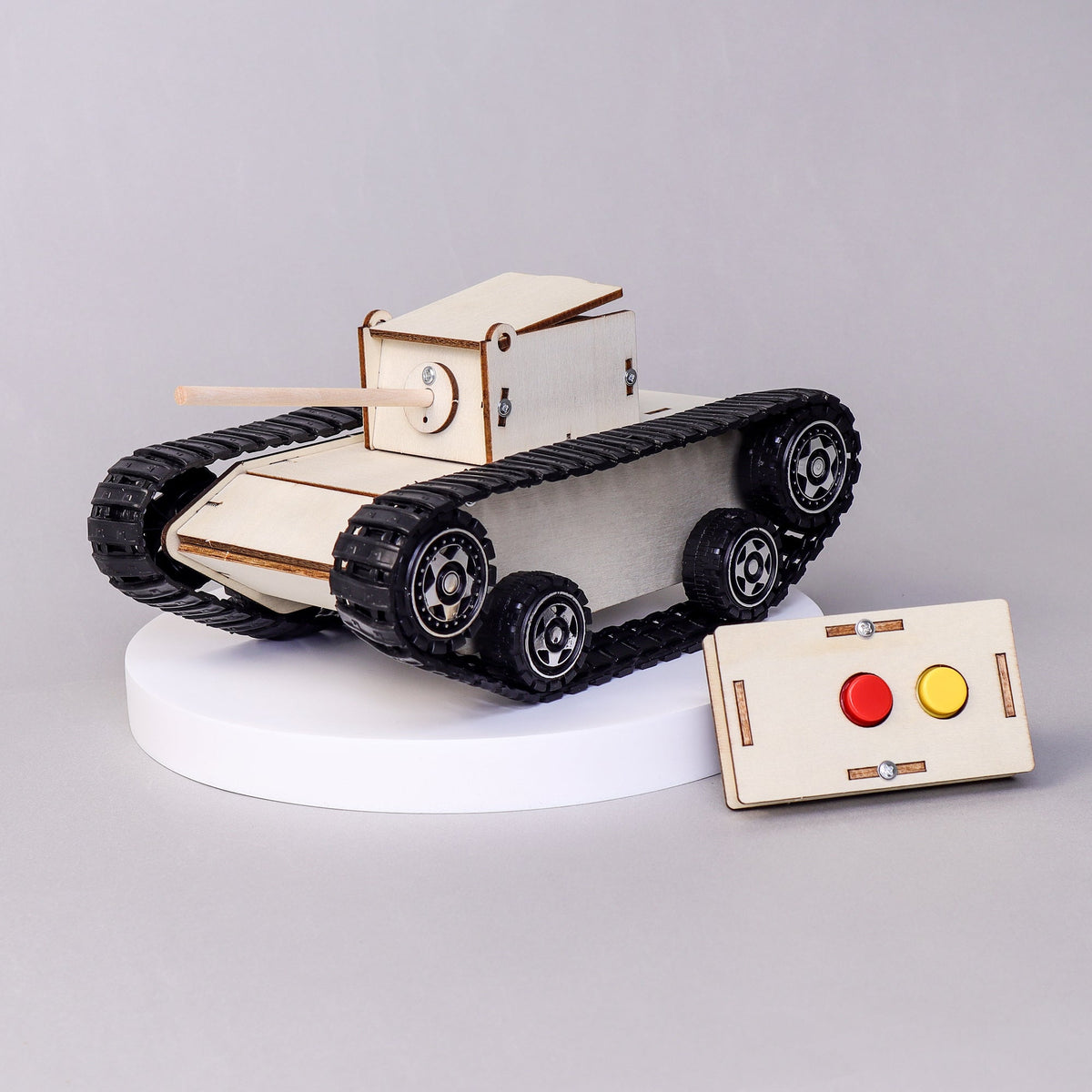 Remote-Controlled Tank DIY STEM Kit by Kitsville, image 6 of 8