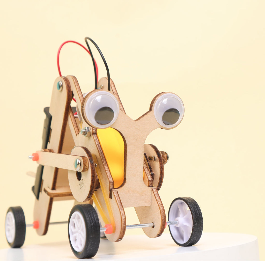 Crawling Bug Robot STEM Kit by Kitsville, image 5 of 7