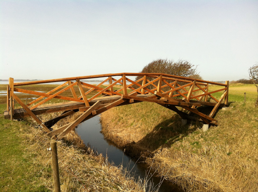 Da Vinci's Bridge DIY STEM Kit by Kitsville, image 4 of 5