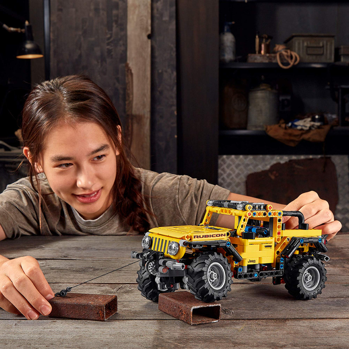 LEGO Technic Jeep Wrangler 4x4 Building Set (42122) - product photo
