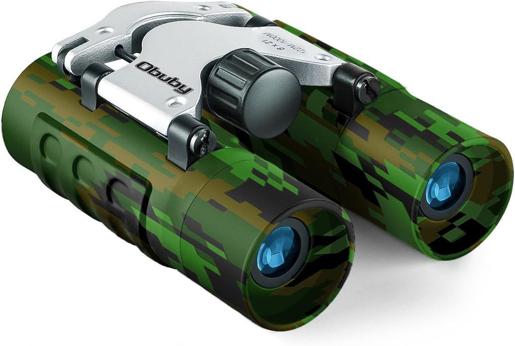 Camo-pattern binoculars with dark focus wheel