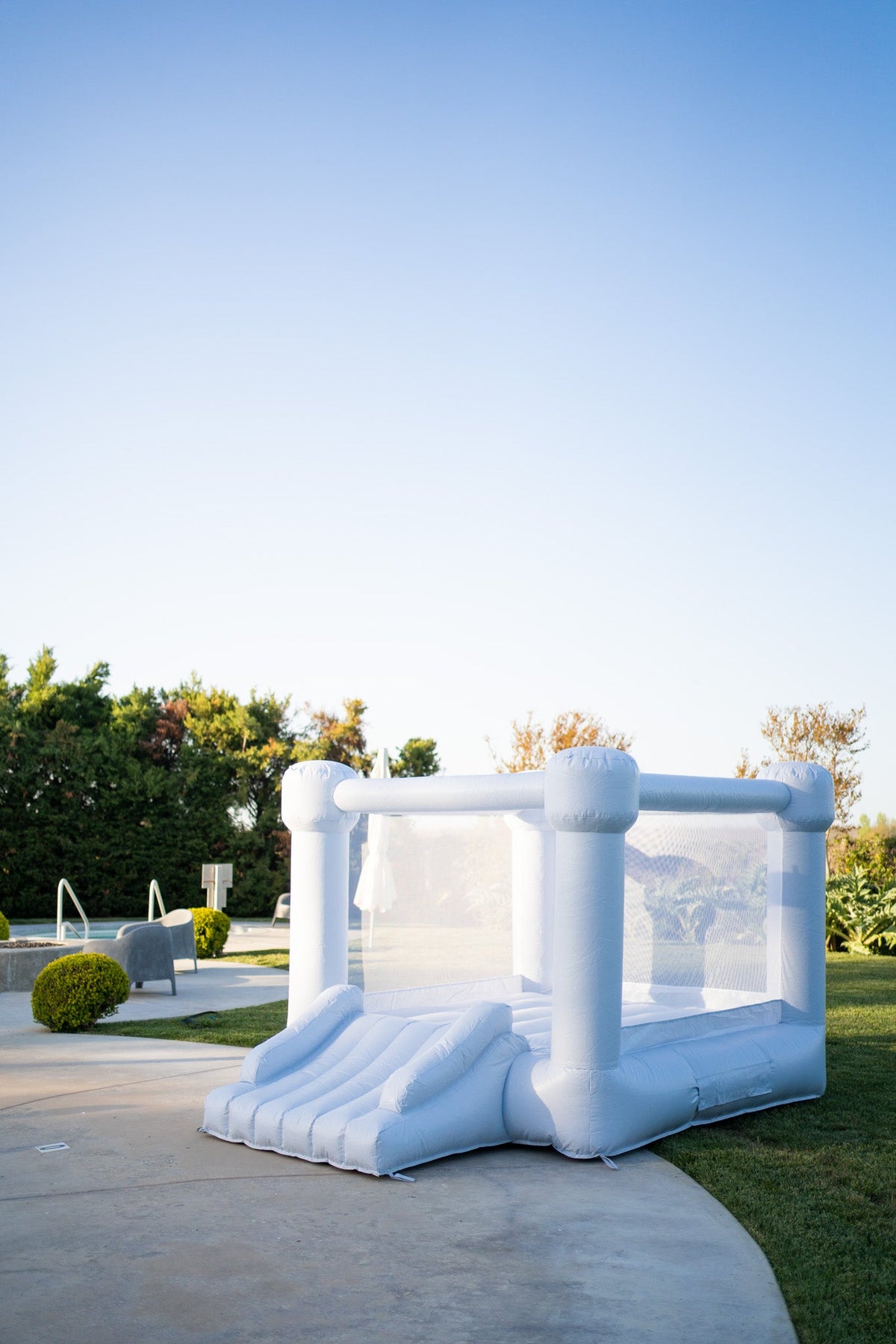 Mini Leo Muted Blue Bounce House