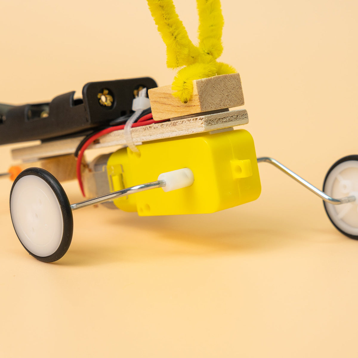 Bug Robot DIY STEM Kit by Kitsville, image 7 of 8