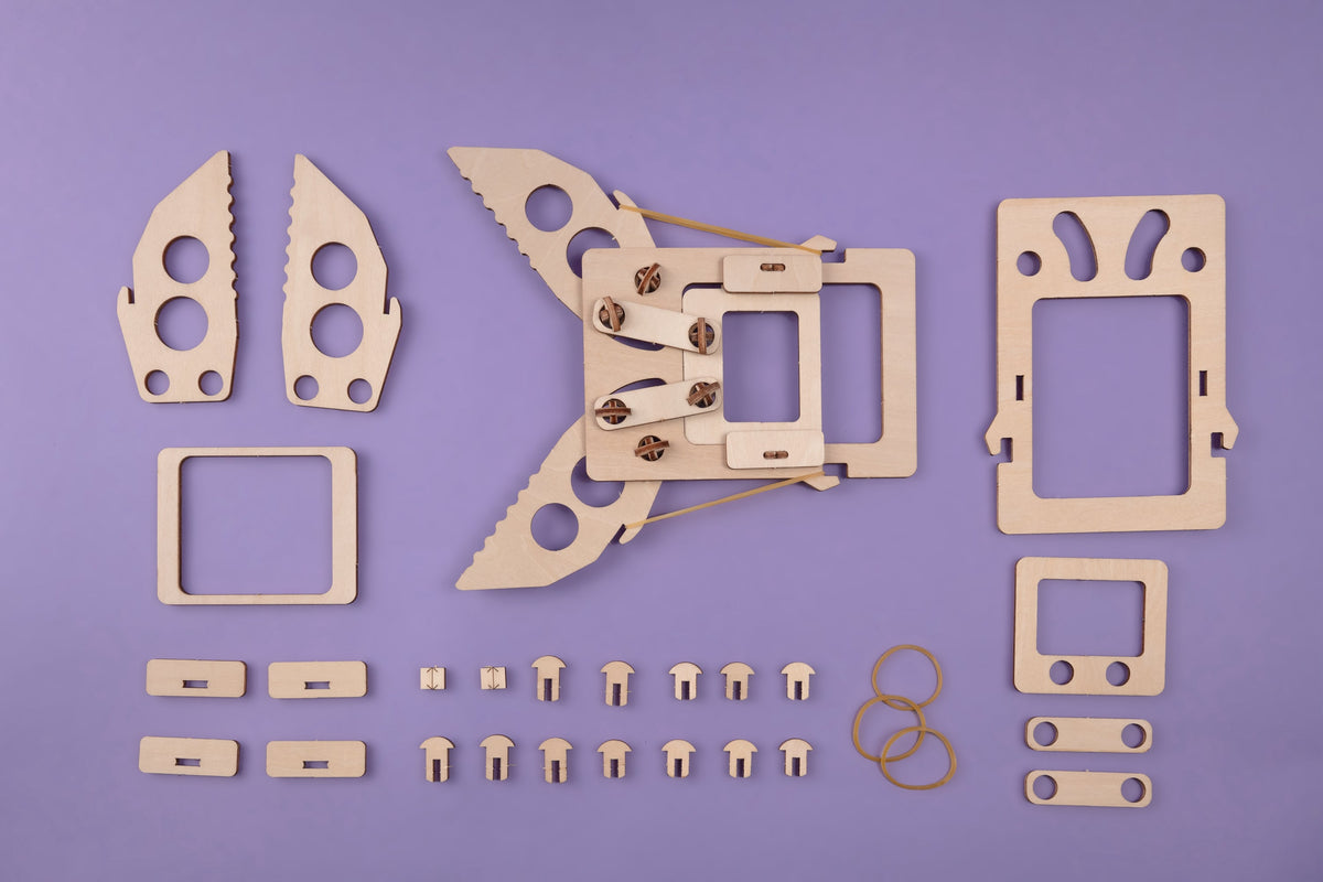 Mechanical Claw Wooden STEM Kit by Kitsville, image 4 of 4