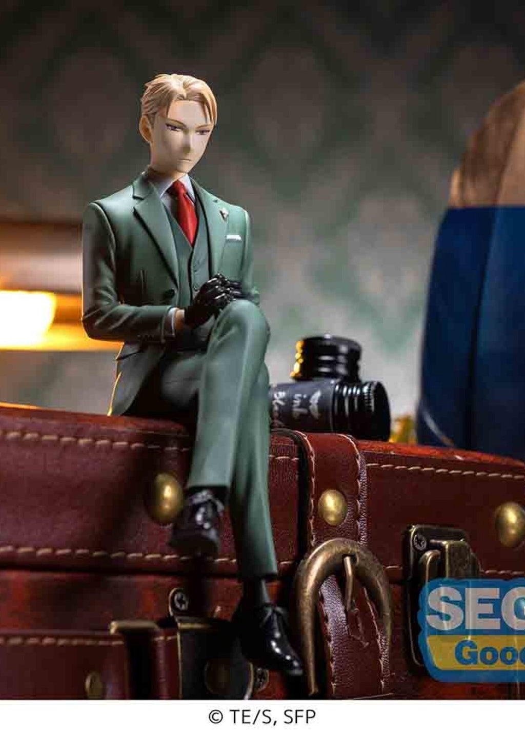 Spy X Family Pm Perching Figure Loid Forger