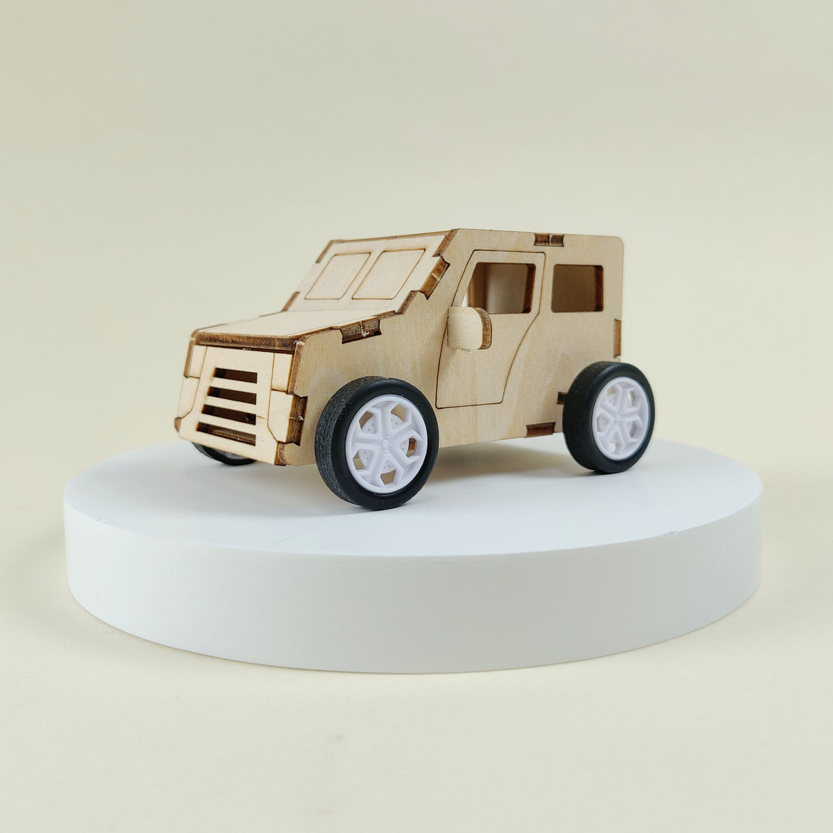 Pull String Car DIY STEM Kit by Kitsville, image 1 of 3