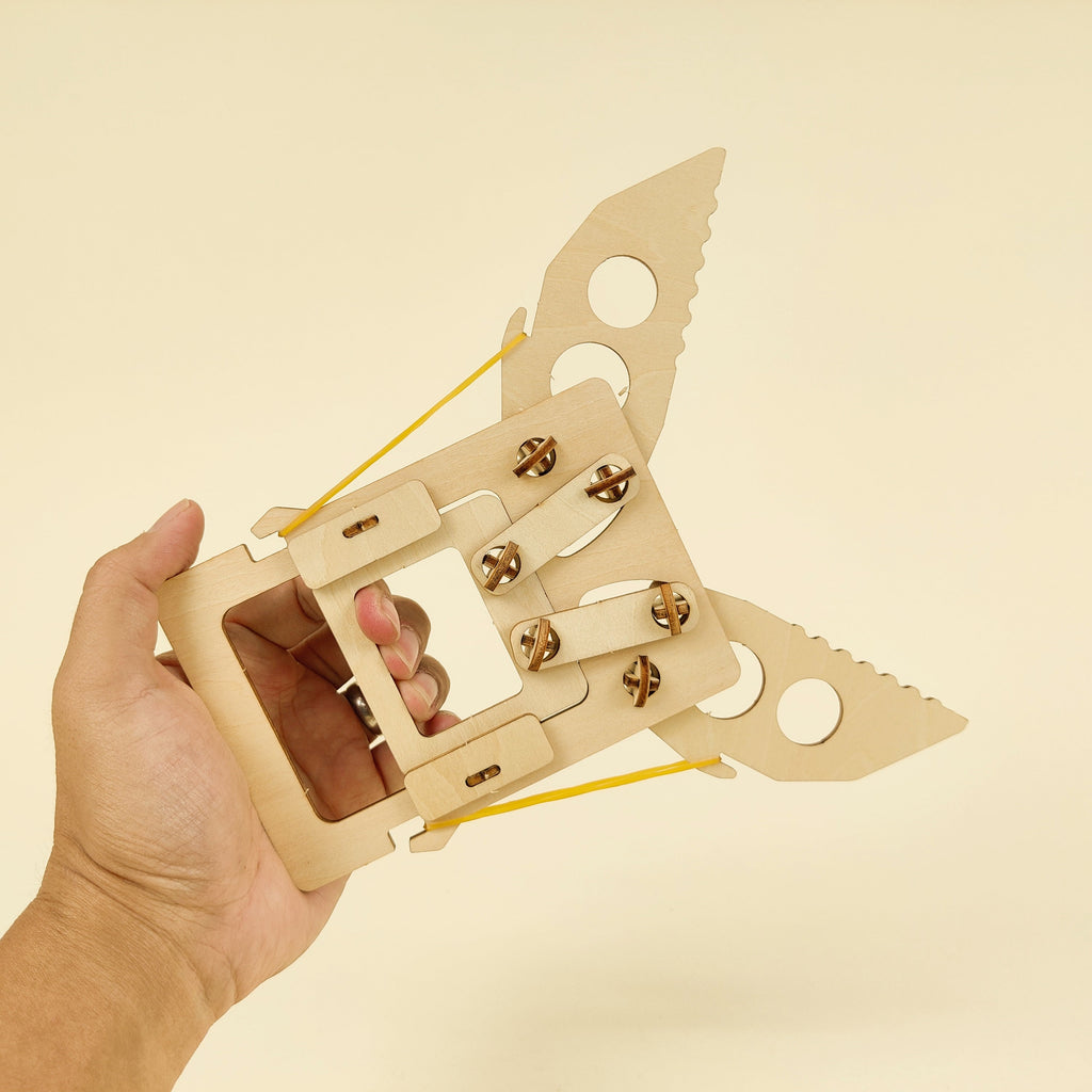Mechanical Claw Wooden STEM Kit by Kitsville, image 2 of 4