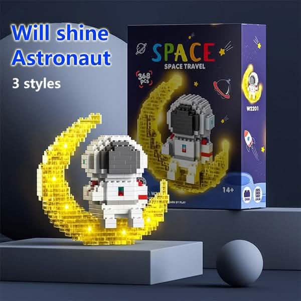 Astronaut moon model beside Space Travel packaging showing 368 pieces and 14-plus.