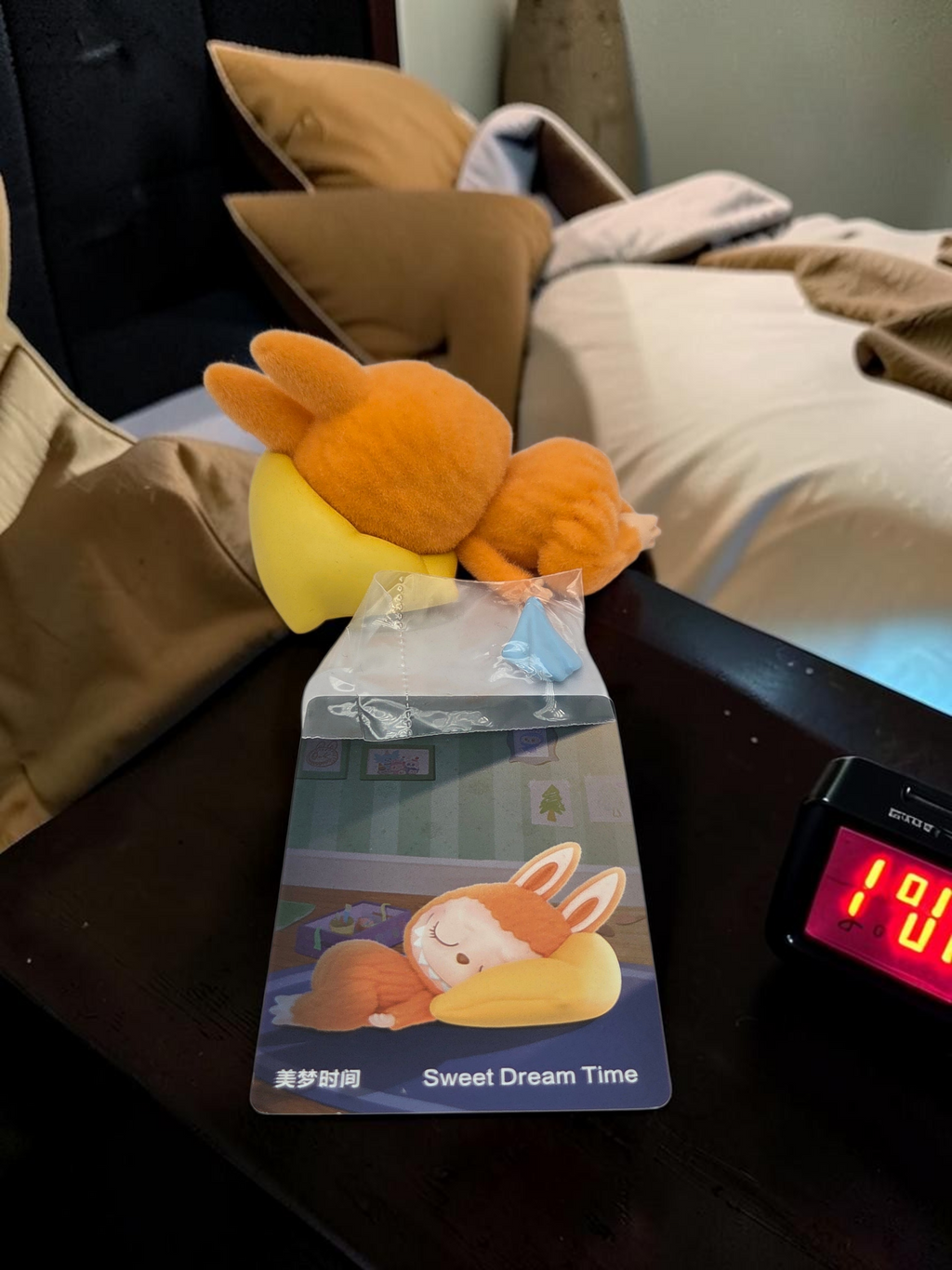 The Monster's 1:00 am figures Figure — product photo 12 of 16