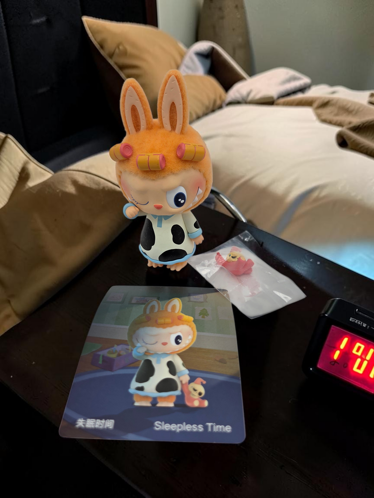The Monster's 1:00 am figures Figure — product photo 8 of 16
